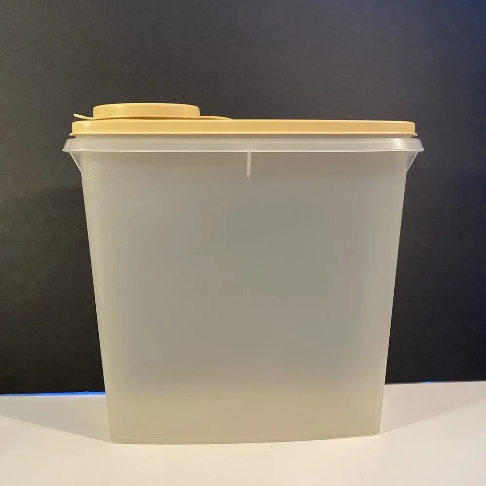 Vintage Tupperware Clear 499 Lidded Store N Pour Container.